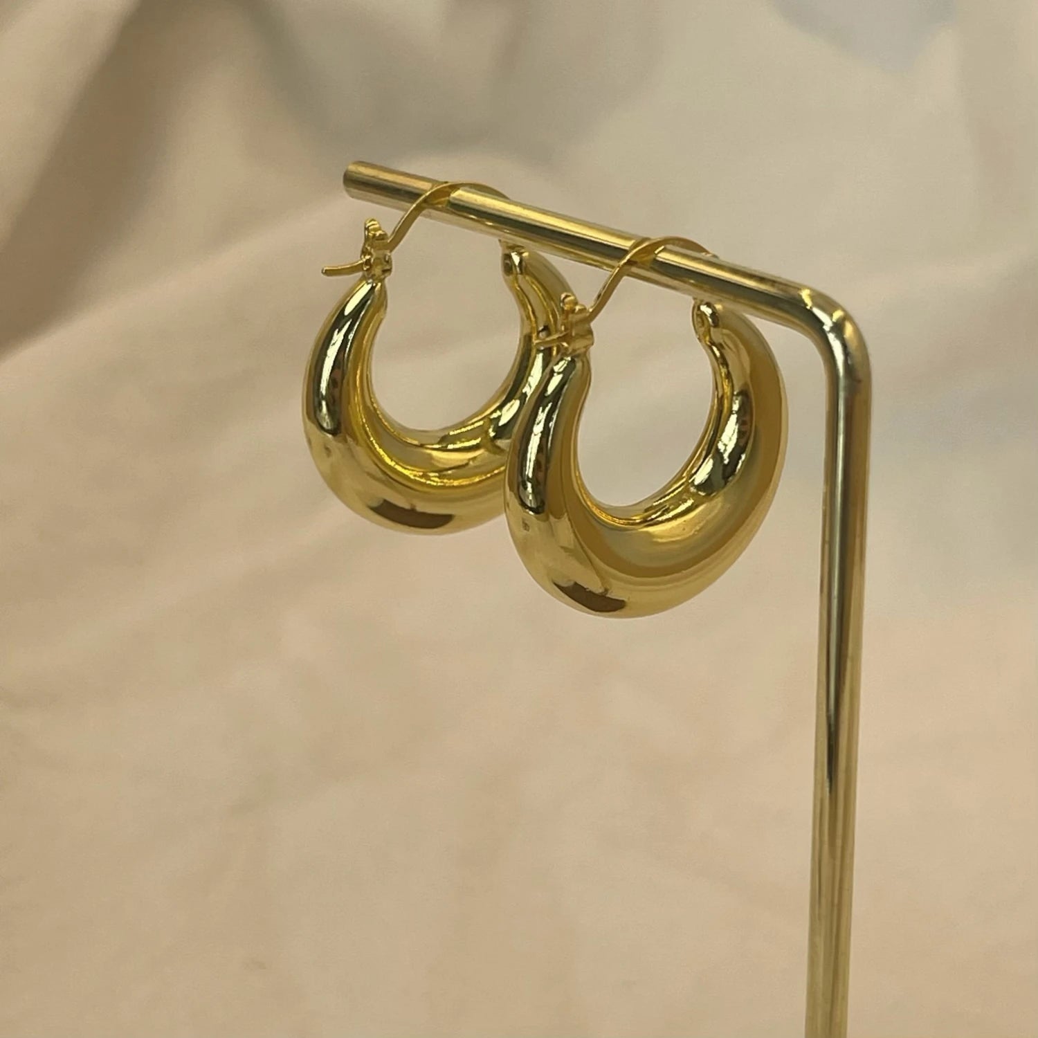 Boucles d'oreilles en forme de grand cercle