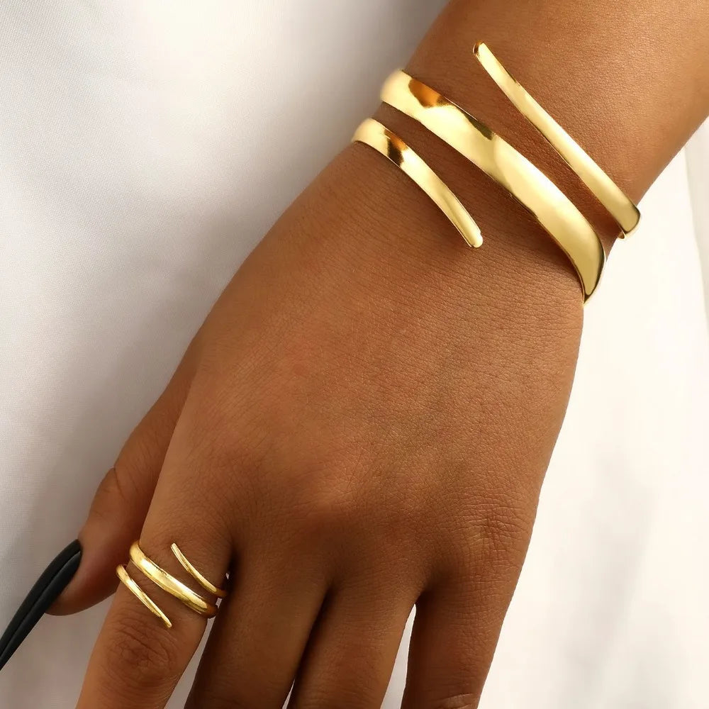 Bracelet couleur or ou argent avec sa bague en ensemble