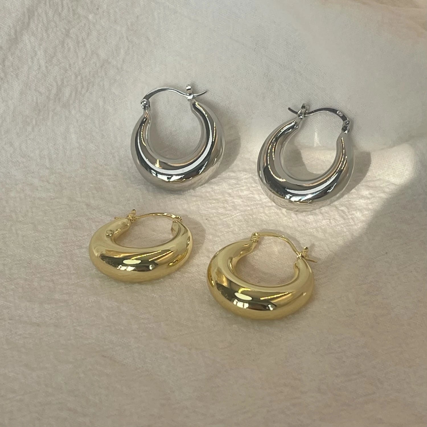 Boucles d'oreilles en forme de grand cercle
