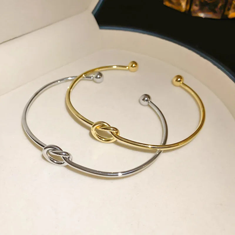 Bracelets en acier inoxydable pour femme en or ou argent