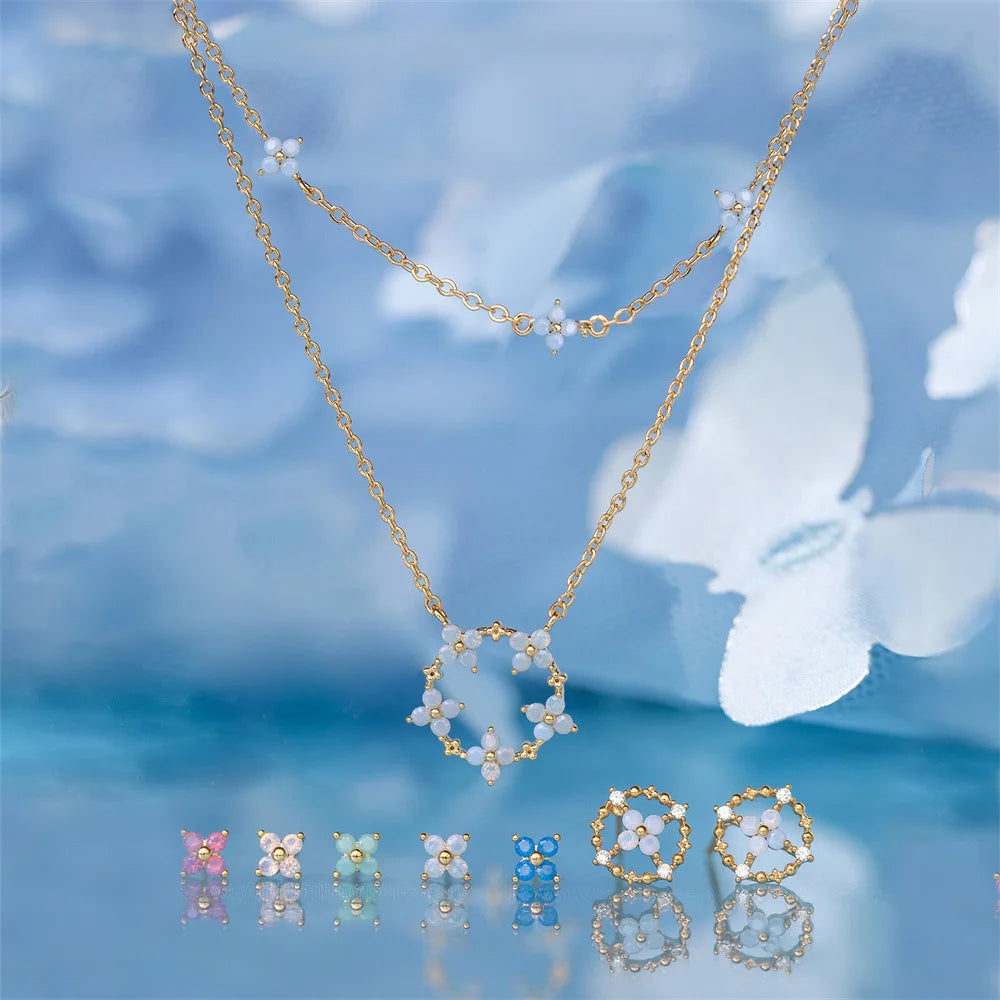 Chaine couleur or, avec jolie petite fleurs