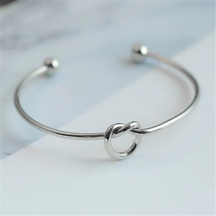 Bracelets en acier inoxydable pour femme en or ou argent