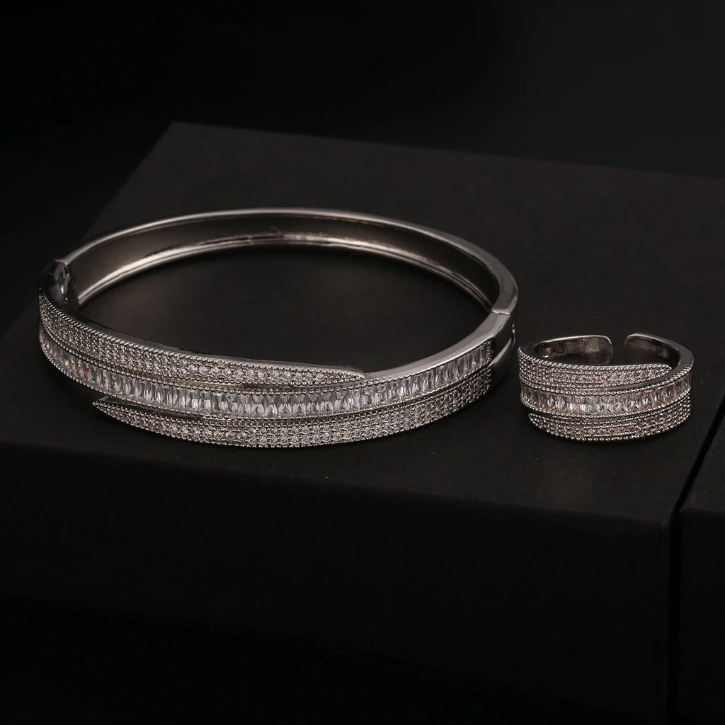Ensemble de bracelets et bagues pour femmes or ou argent