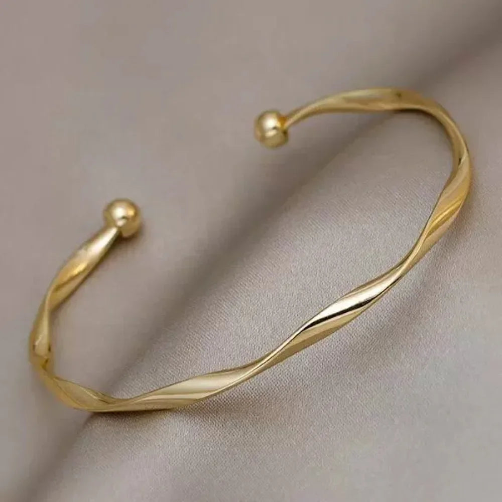 Bracelet torsadé simple et élégant
