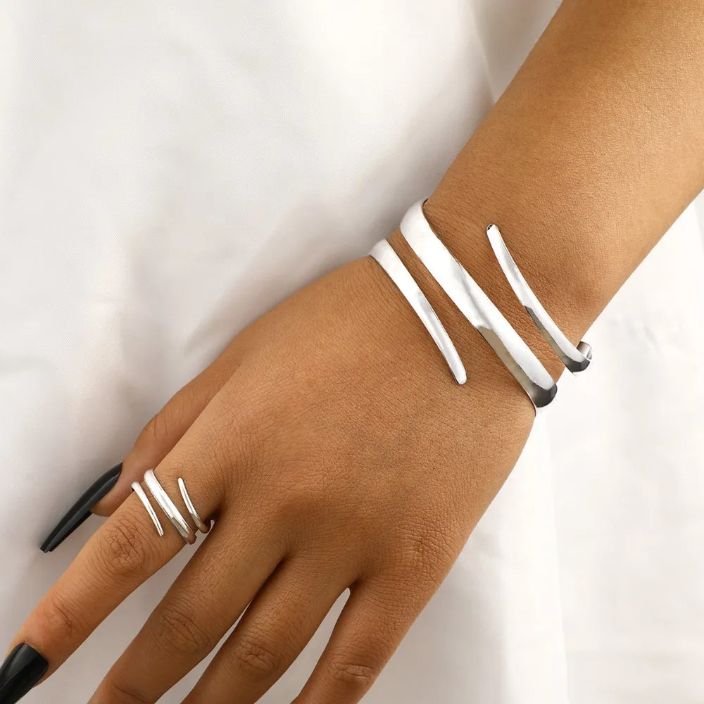 Bracelet couleur or ou argent avec sa bague en ensemble