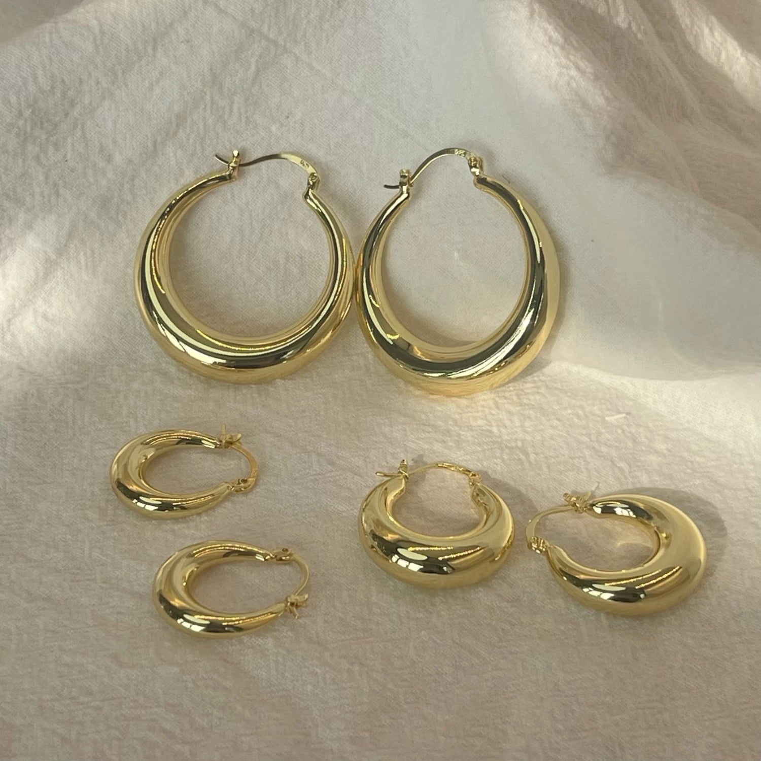Boucles d'oreilles en forme de grand cercle