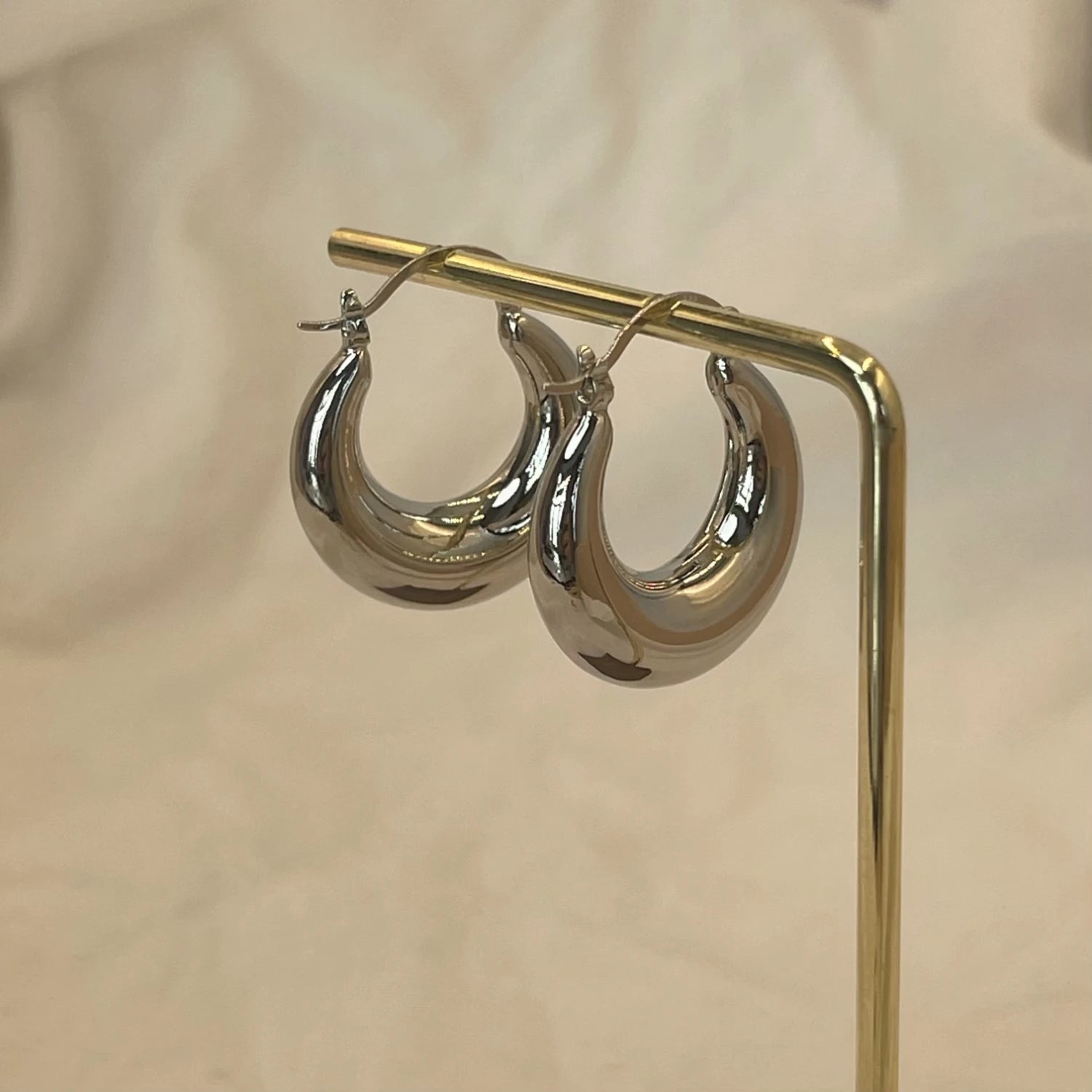 Boucles d'oreilles en forme de grand cercle